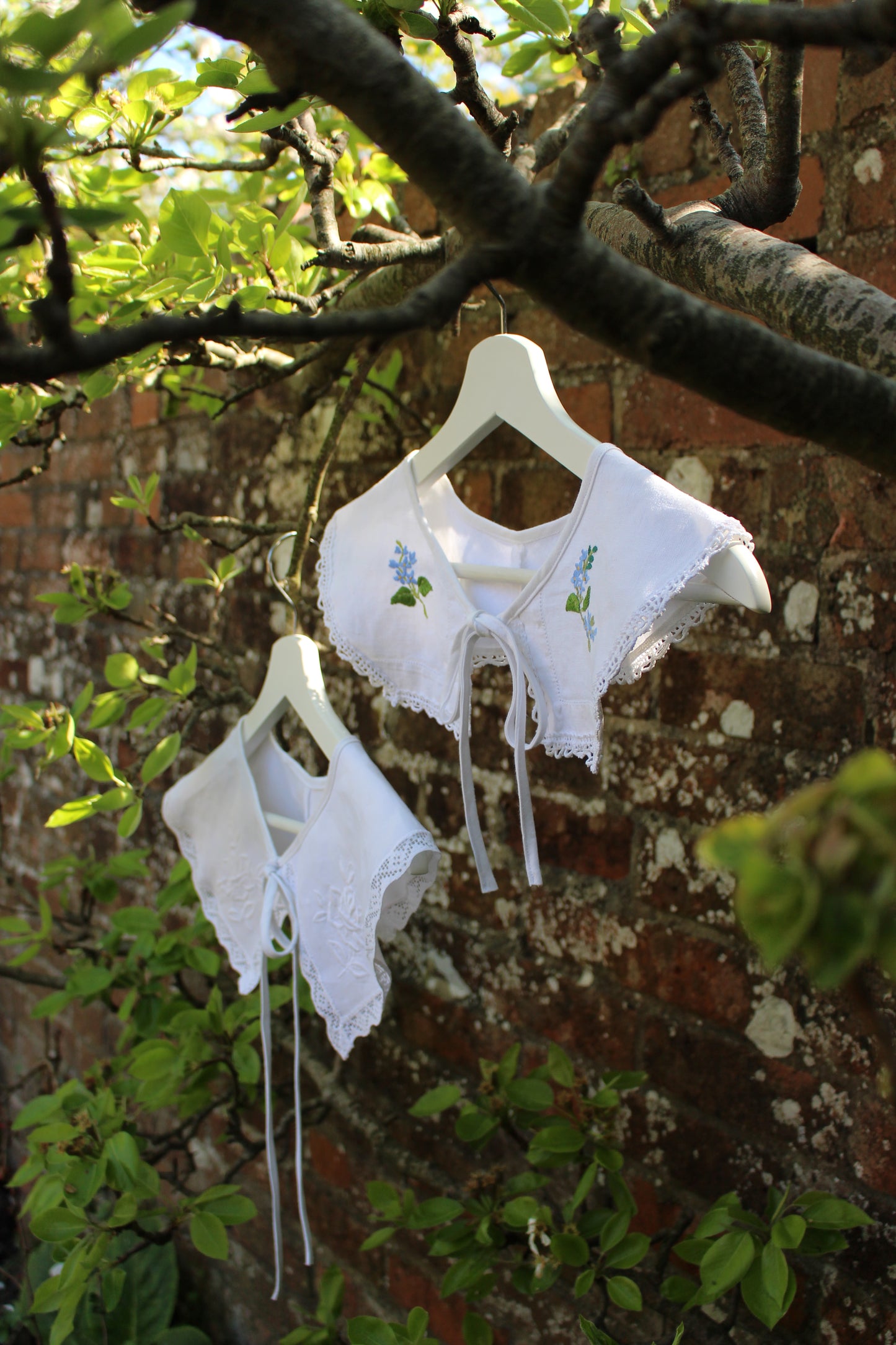 Vintage Rose Cloth Collar
