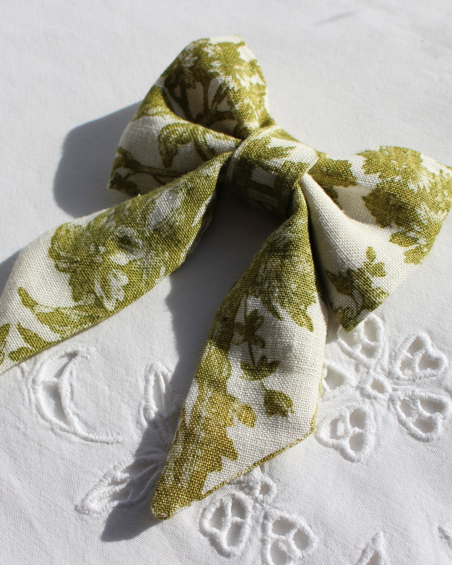 Green Botanical Toile Bow
