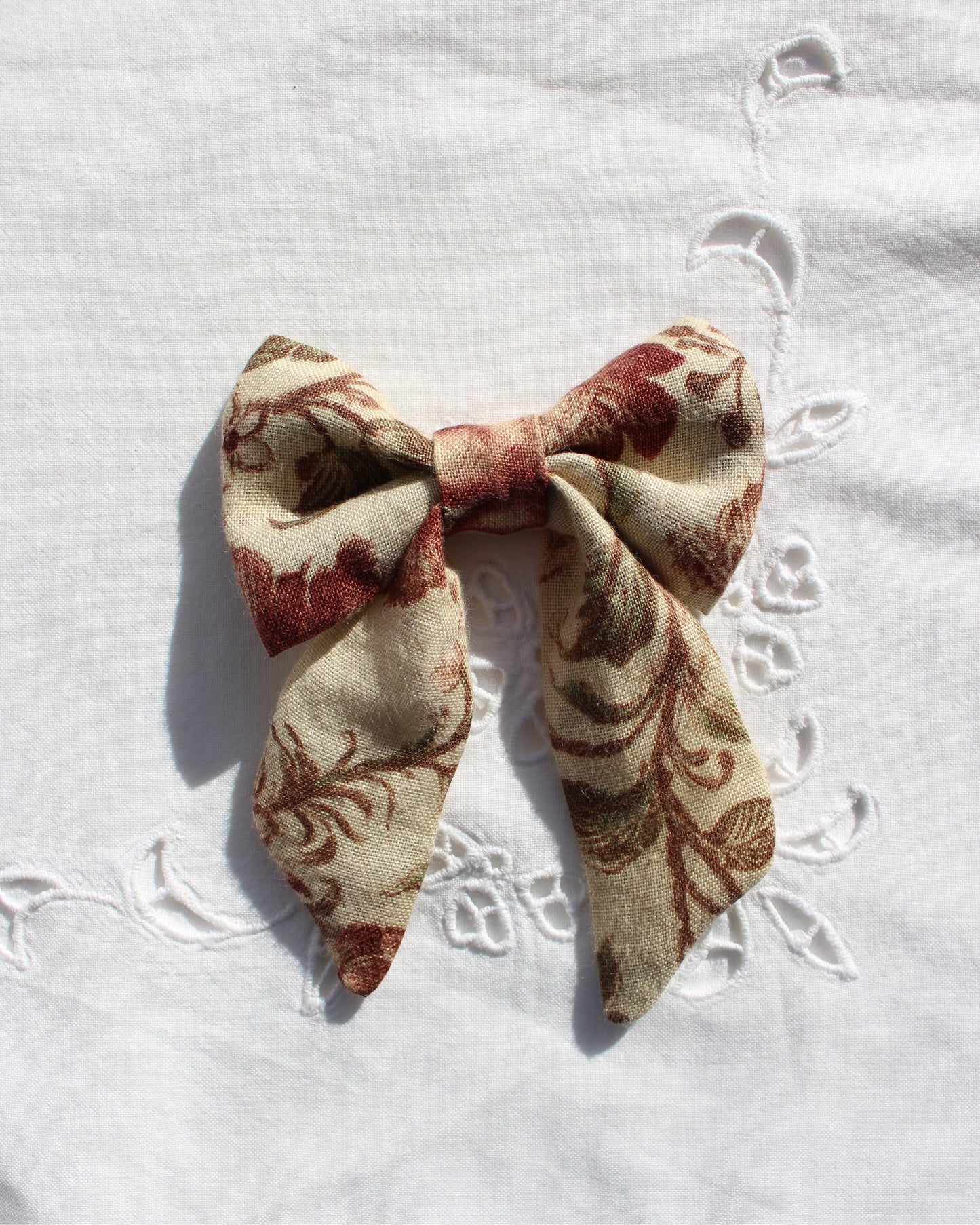 Vintage Floral Linen Bow
