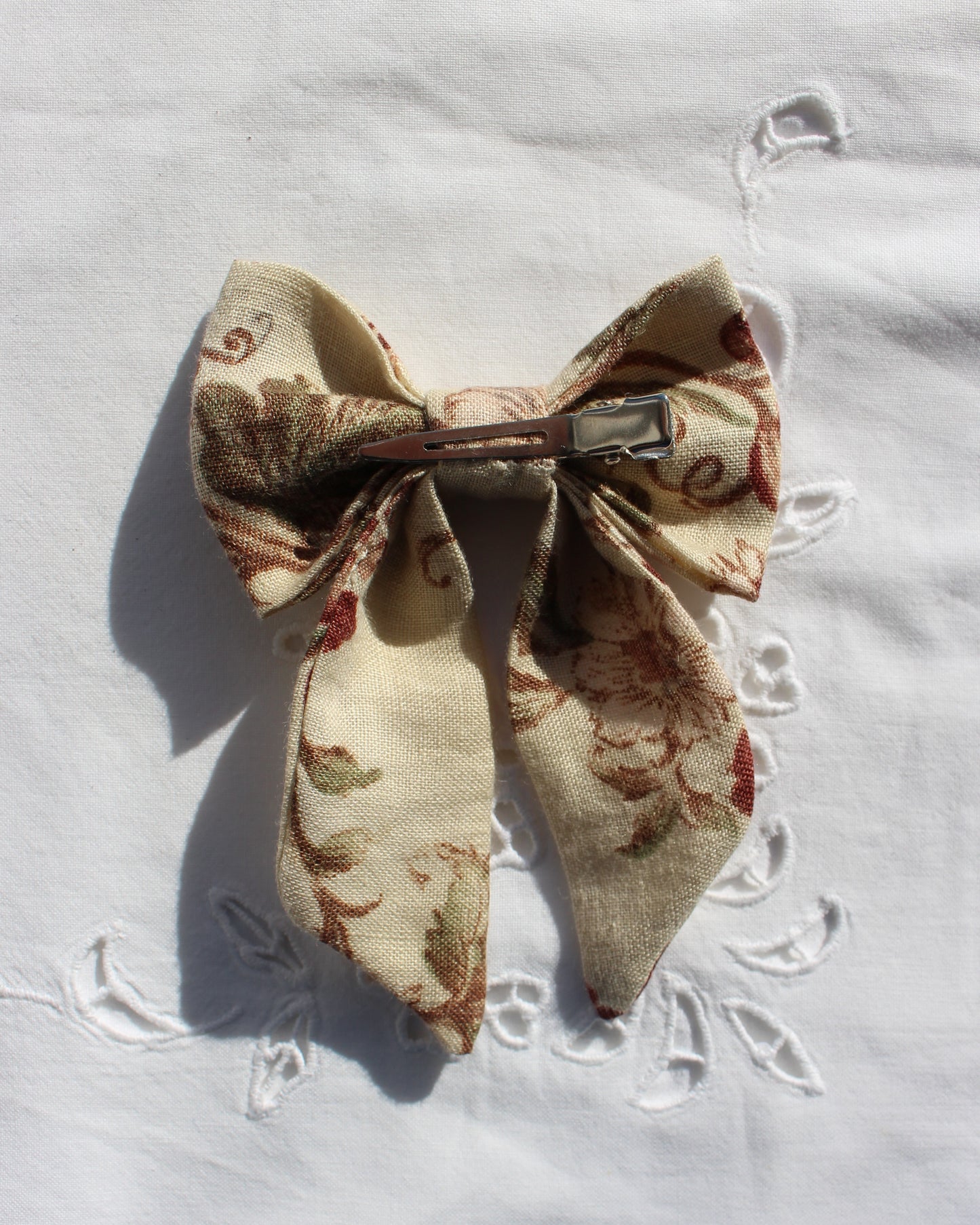 Vintage Floral Linen Bow