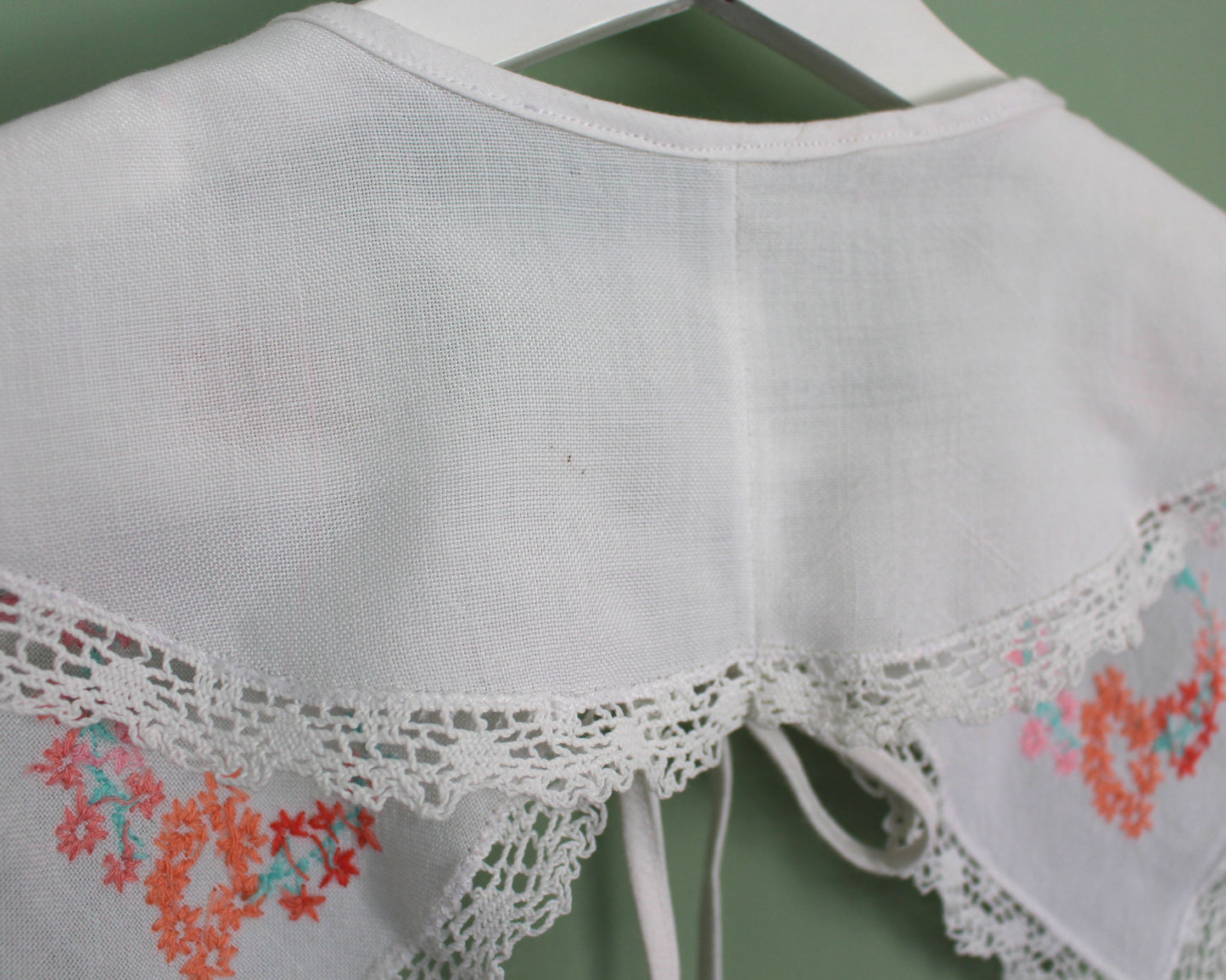 Vintage Embroidered Cloth Collar