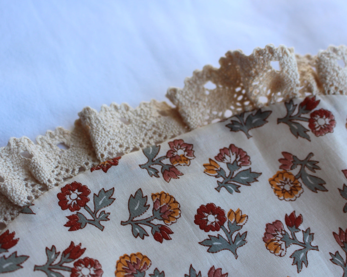 Autumnal Paisley Cotton Collar