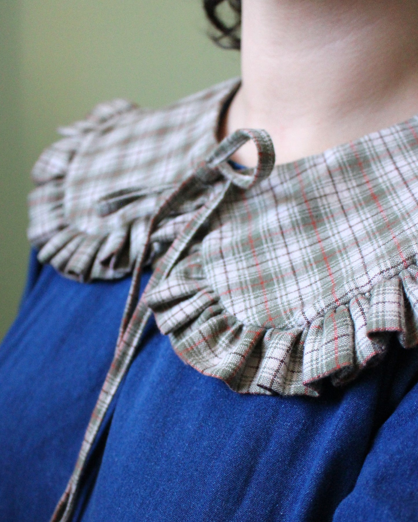 Earthy Checkered Brushed Cotton Collar
