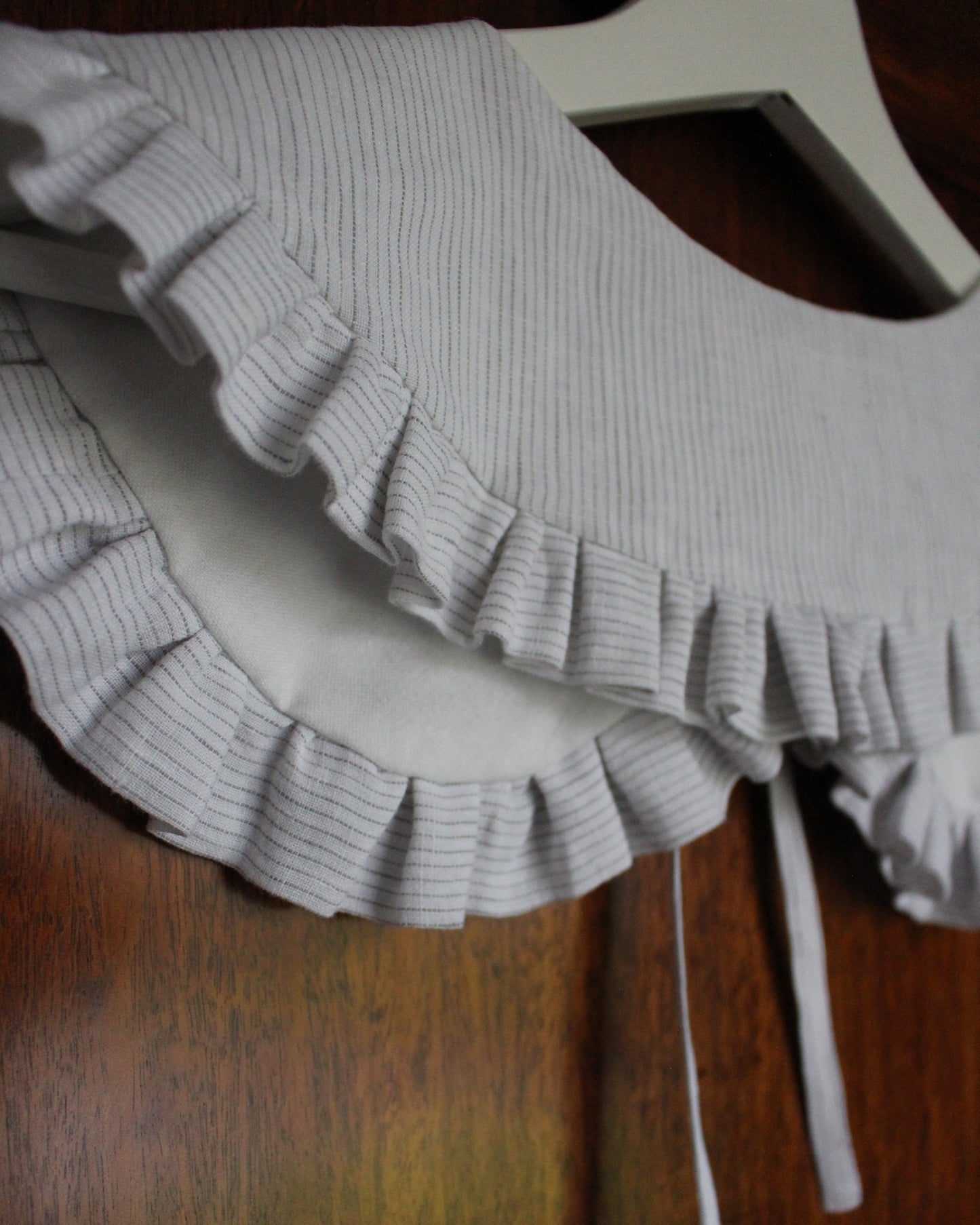 Pin Striped Linen Collar