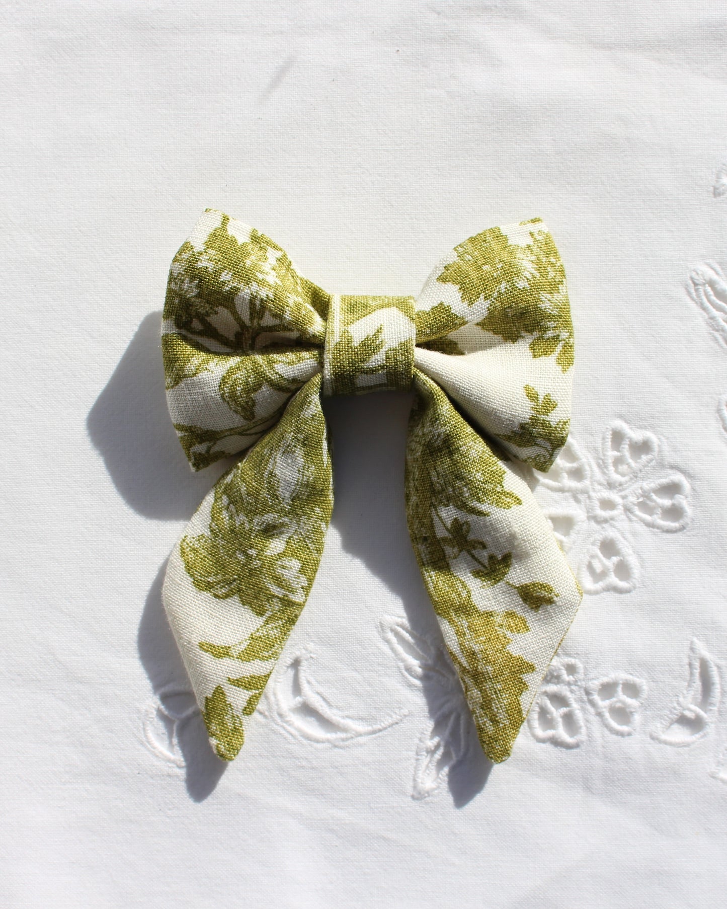 Green Botanical Toile Bow