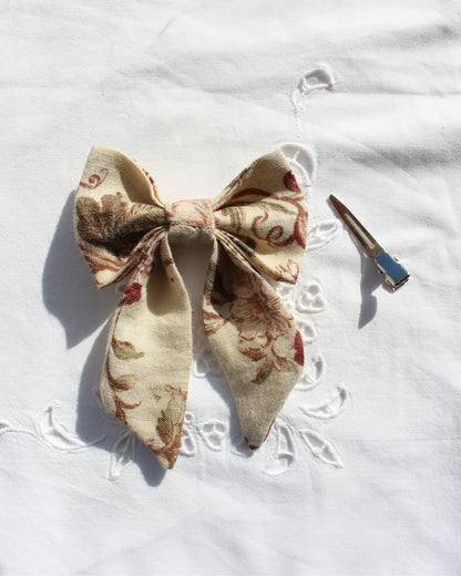 Vintage Floral Linen Bow