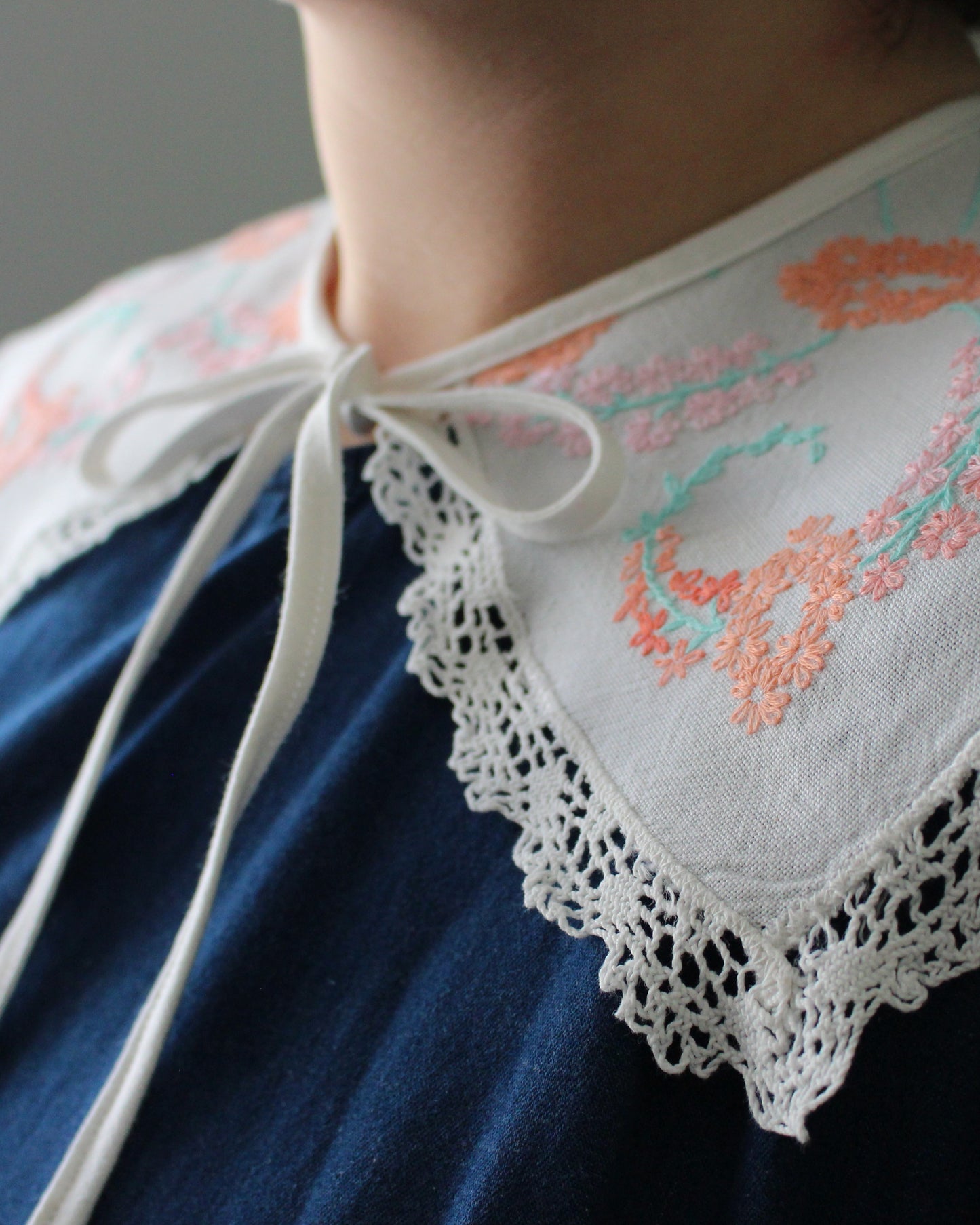Vintage Embroidered Cloth Collar