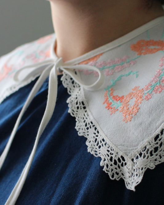 Vintage Embroidered Cloth Collar