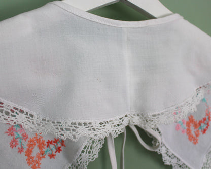 Vintage Embroidered Cloth Collar