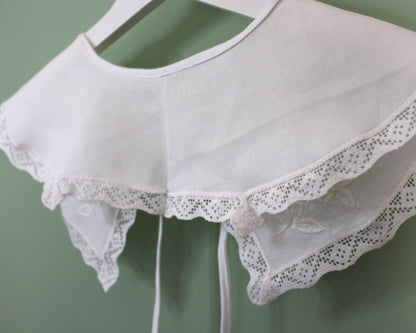Vintage Rose Cloth Collar