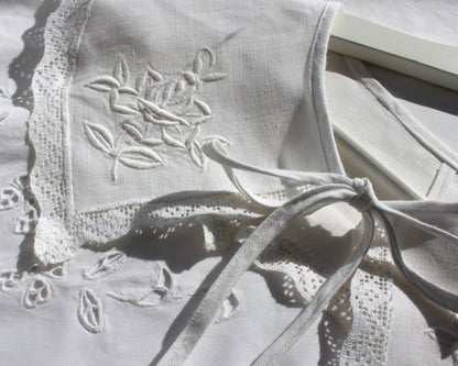 Vintage Rose Cloth Collar
