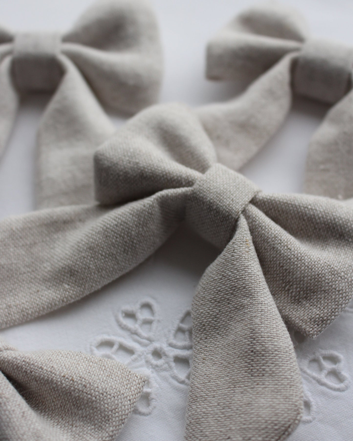 Natural Linen Bow