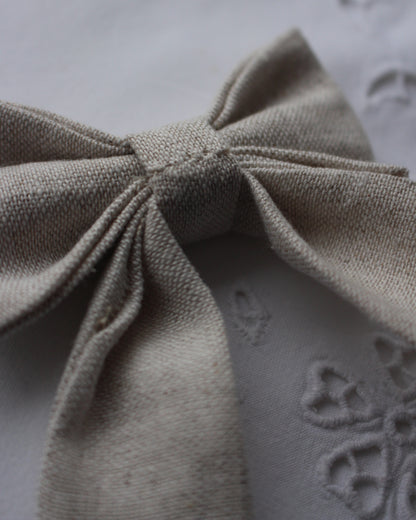 Natural Linen Bow