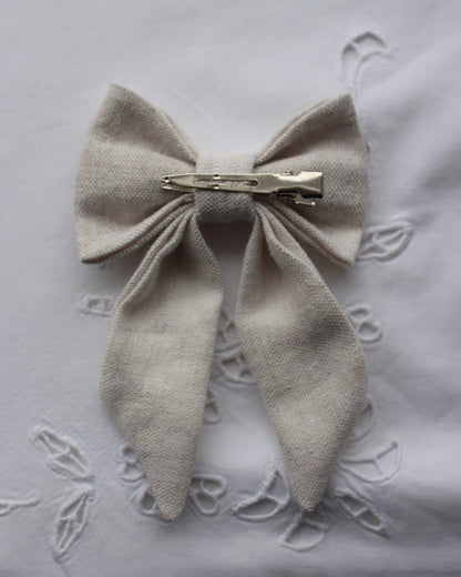 Natural Linen Bow