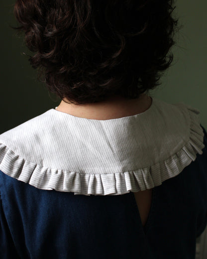 Pin Striped Linen Collar
