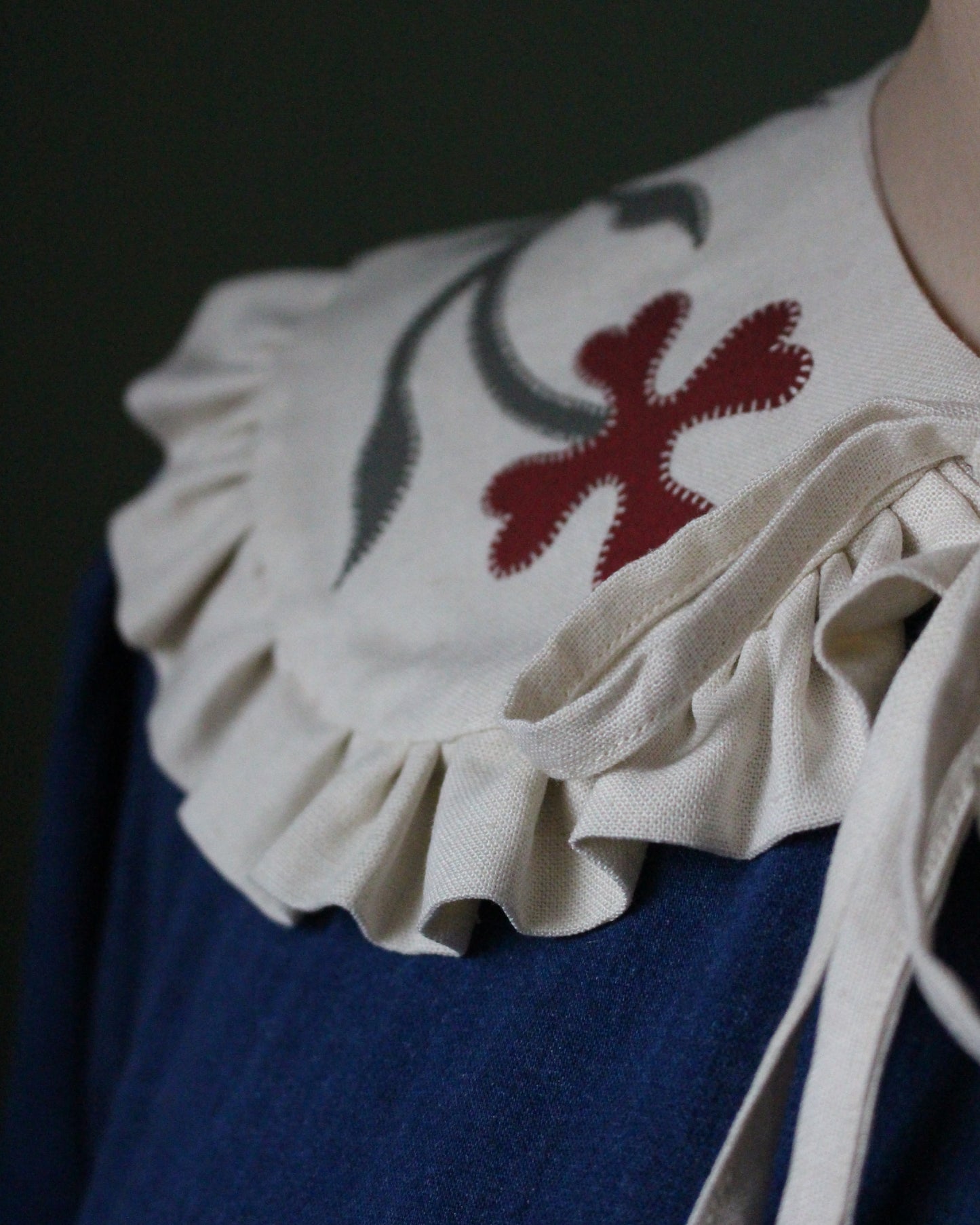 Ornate Floral Collar on Cream Linen