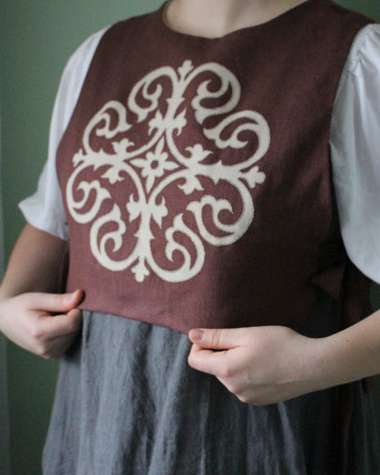 Royal Floral Emblem Tabard in Burgundy Linen