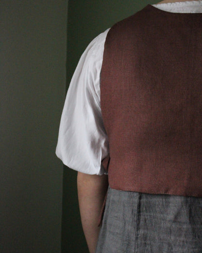 Royal Floral Emblem Tabard in Burgundy Linen