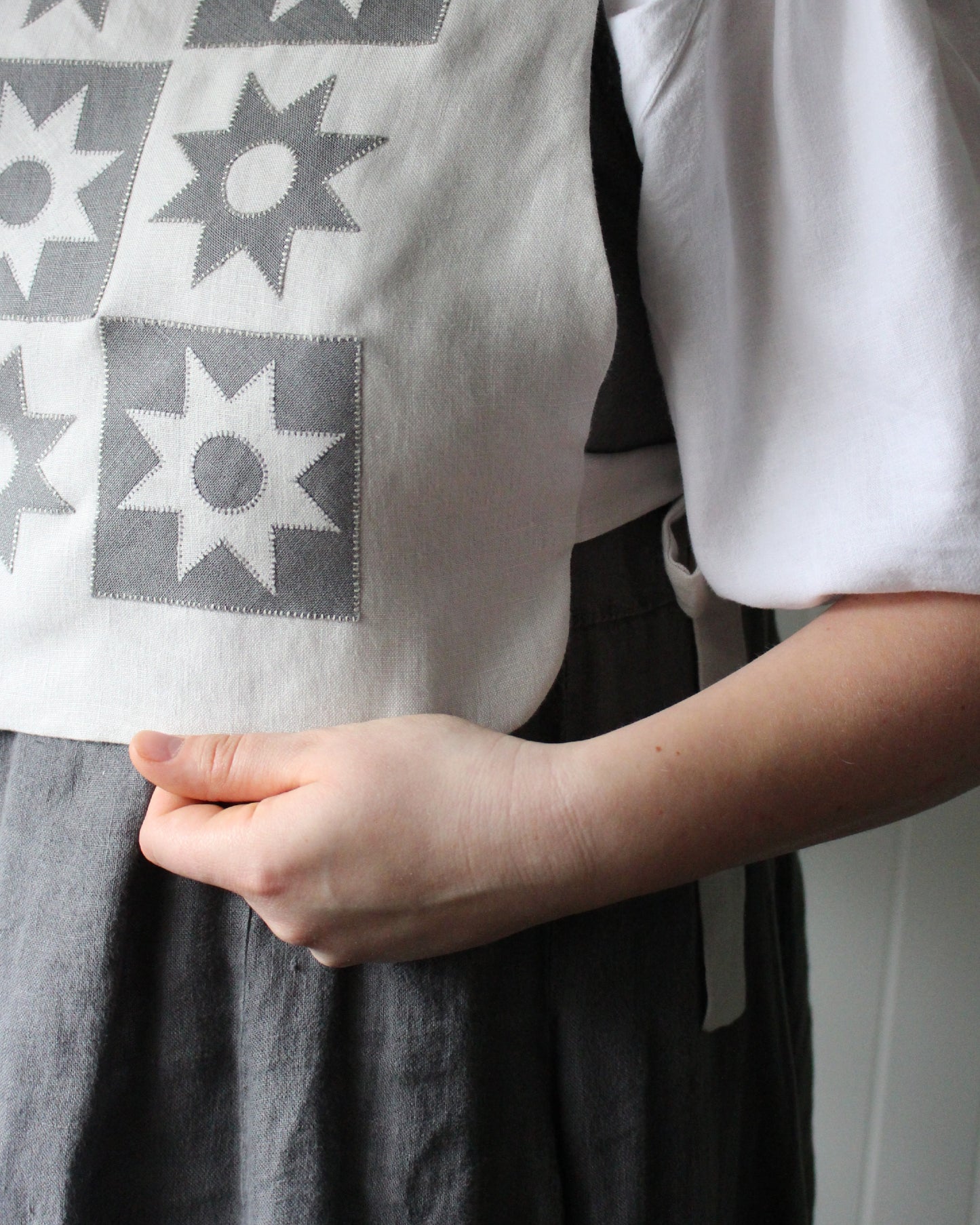 Patchwork Stars on Chalk White Linen