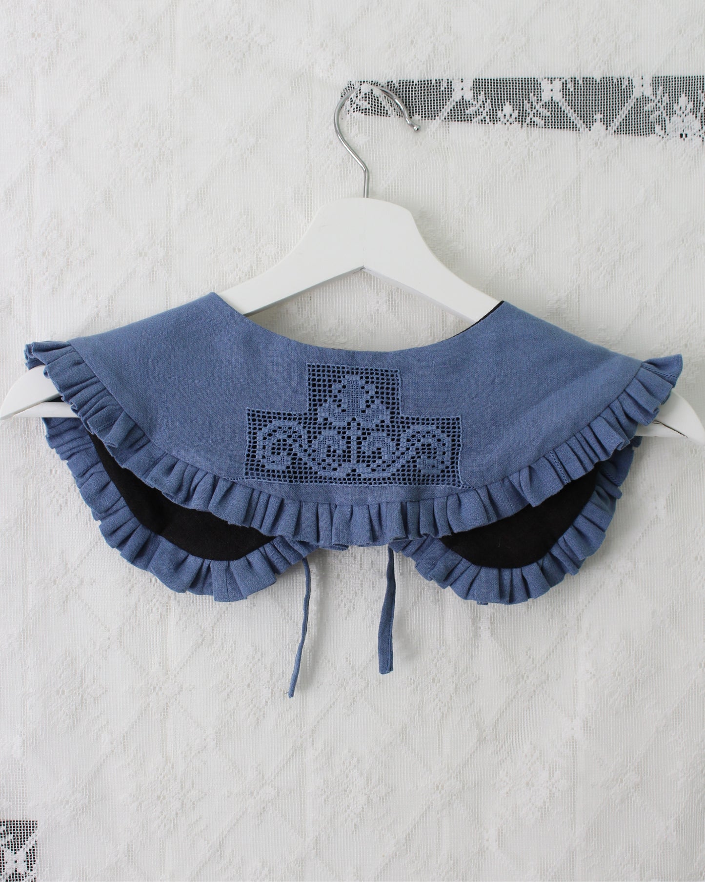 Vintage Blue Needle Lace Detachable Collar