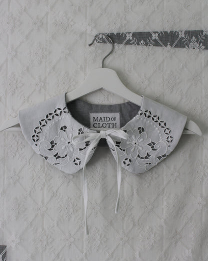 Floral Cloth, Lined Detachable Collar Gray