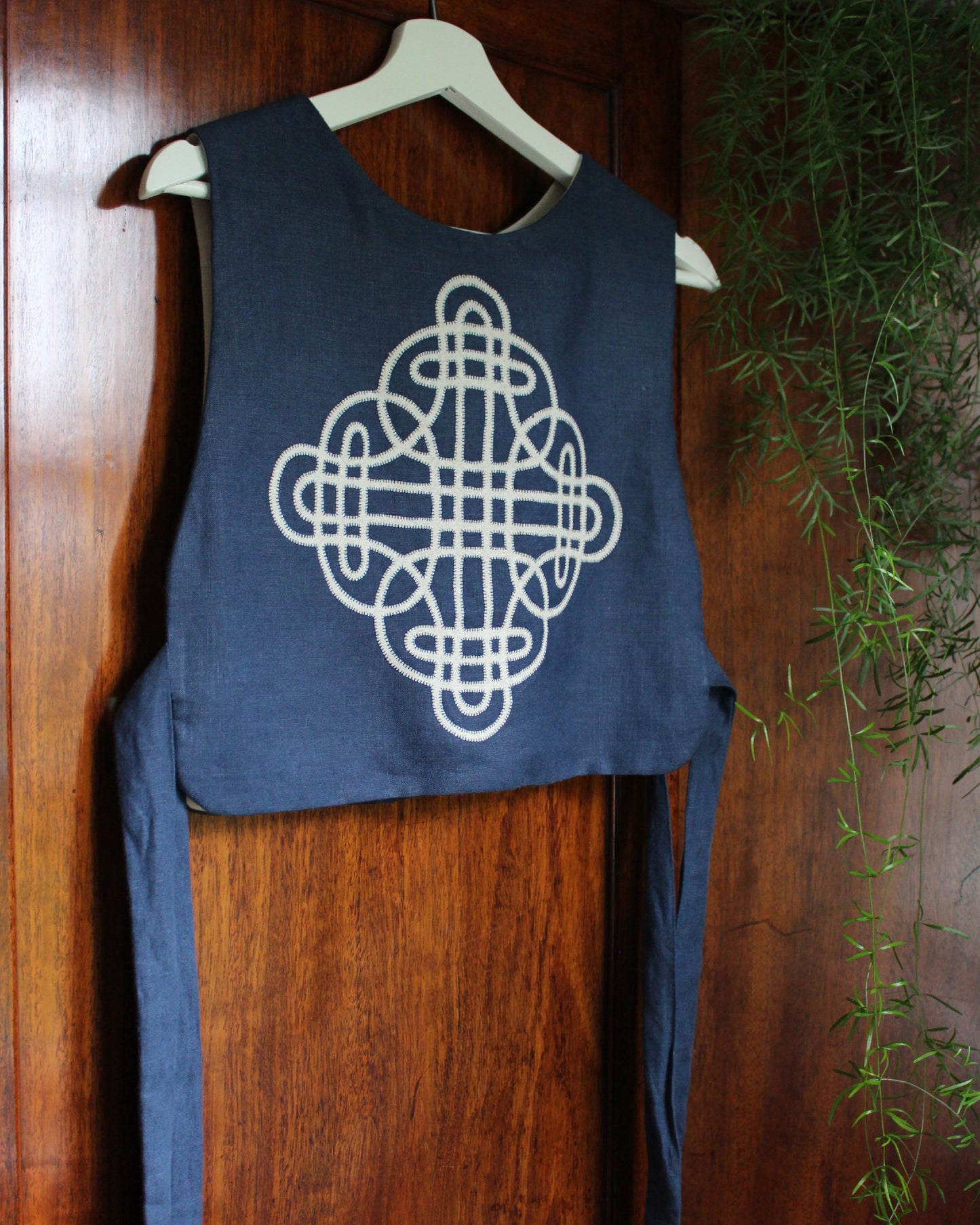Ringed Celtic Knot Design on Navy Linen