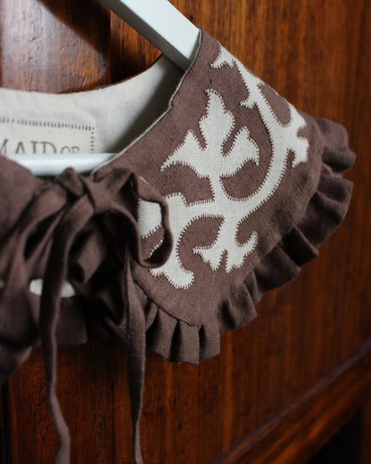 Ornate Natural Foliage on Brown Linen, Detachable Collar