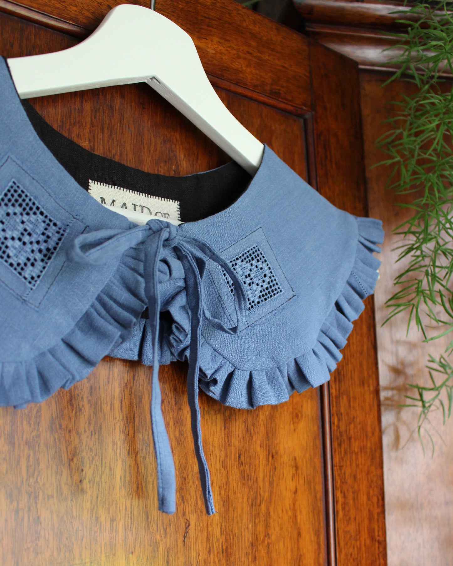 Vintage Blue Needle Lace Detachable Collar