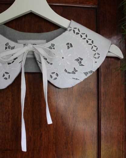 Floral Cloth, Lined Detachable Collar Gray