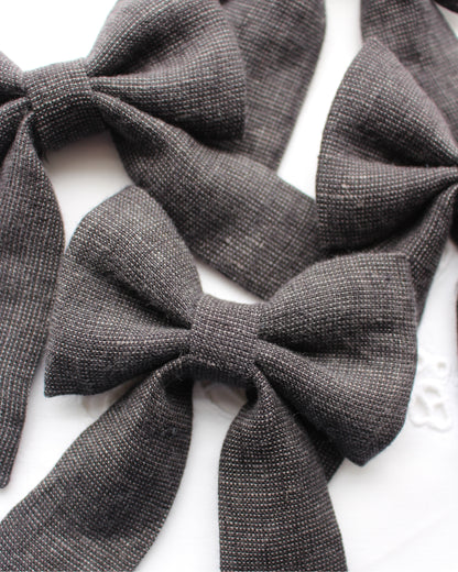 Dark Woven Linen Bow