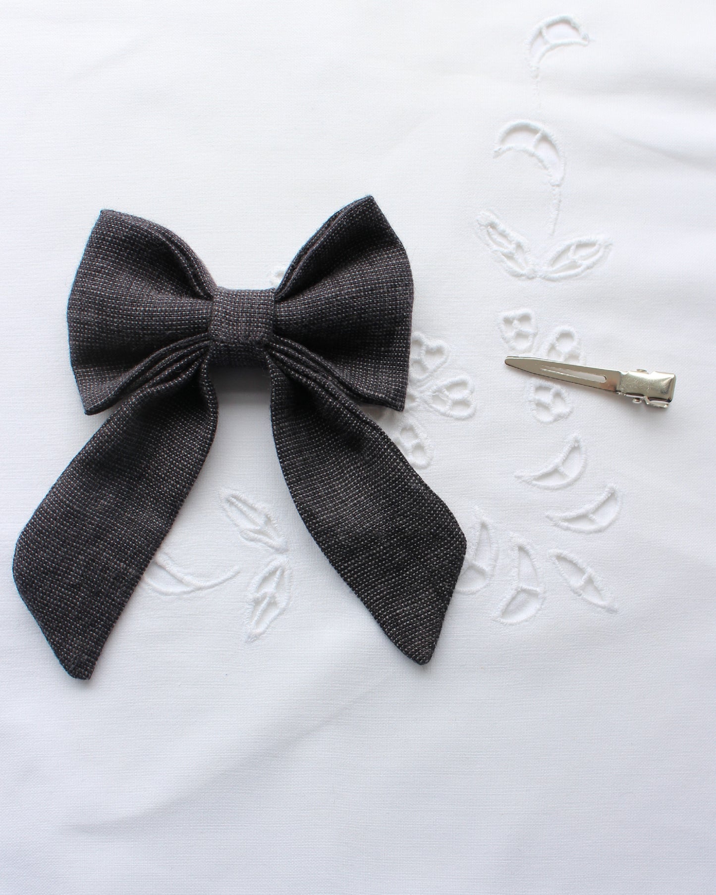 Dark Woven Linen Bow