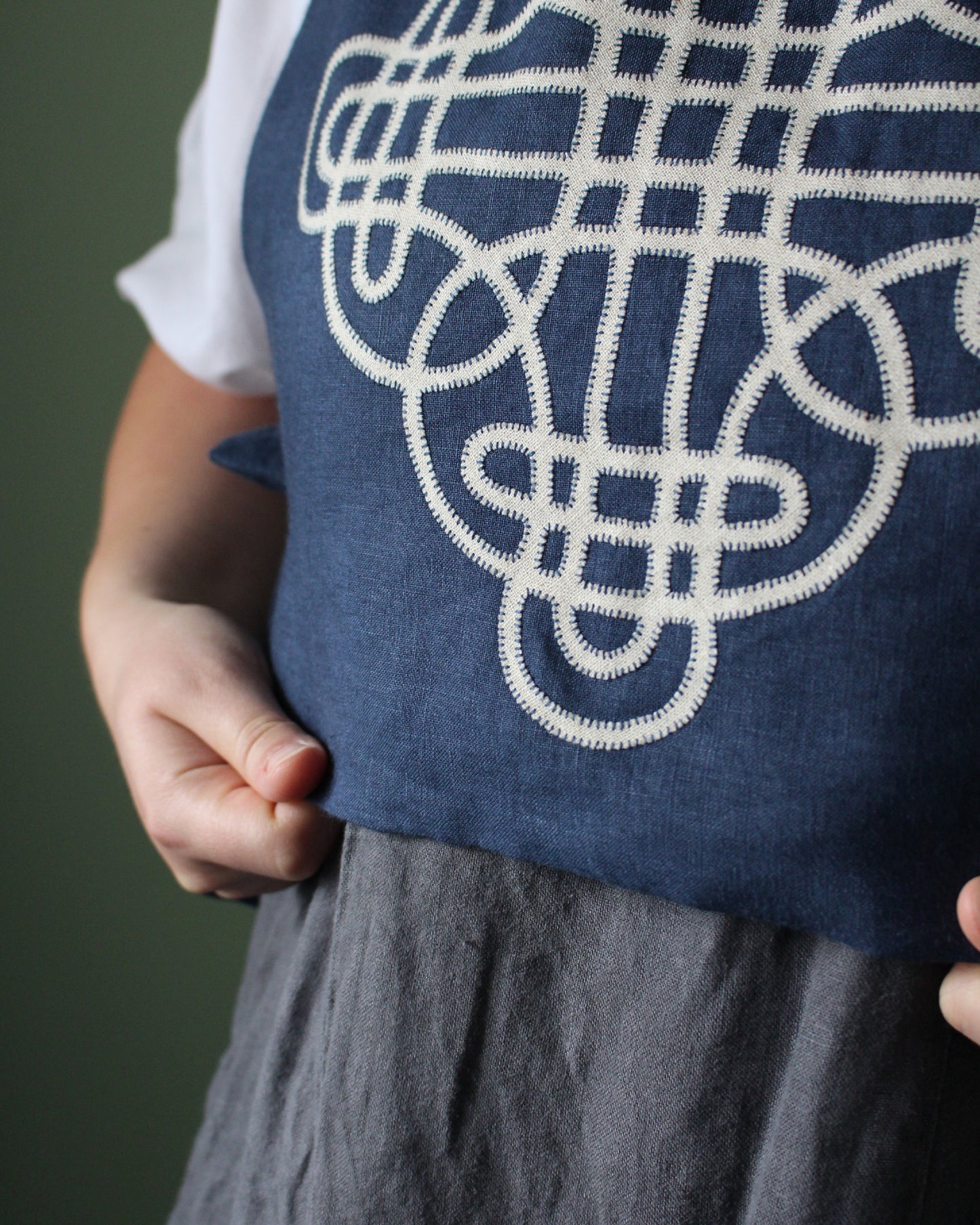 Ringed Celtic Knot Design on Navy Linen