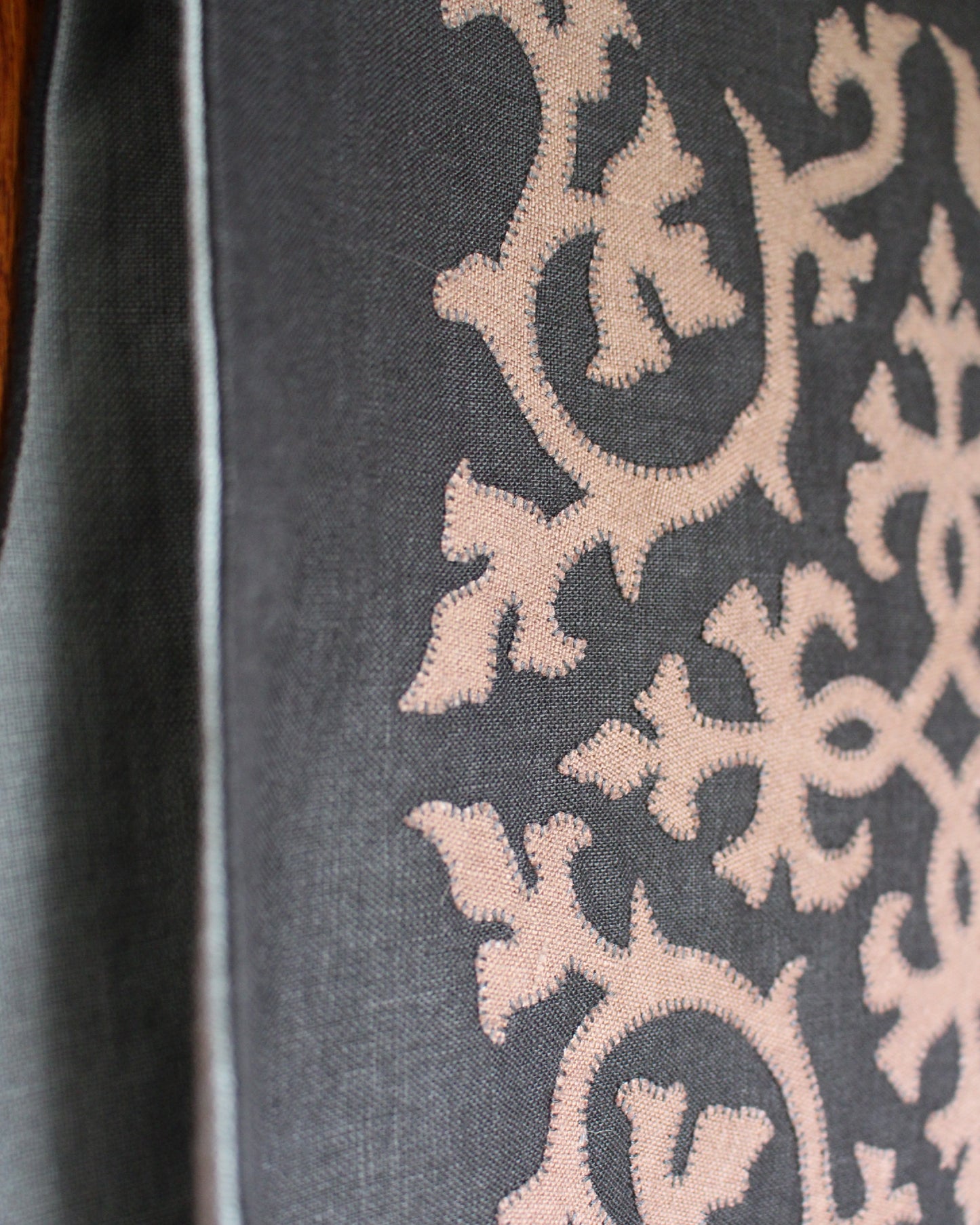 Reversible Intertwining Vines on Black and Granite Gray Linen