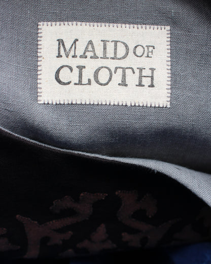 Reversible Intertwining Vines on Black and Granite Gray Linen