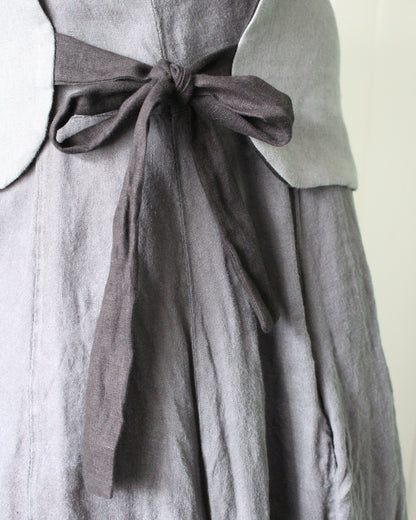 Reversible Intertwining Vines on Black and Granite Gray Linen