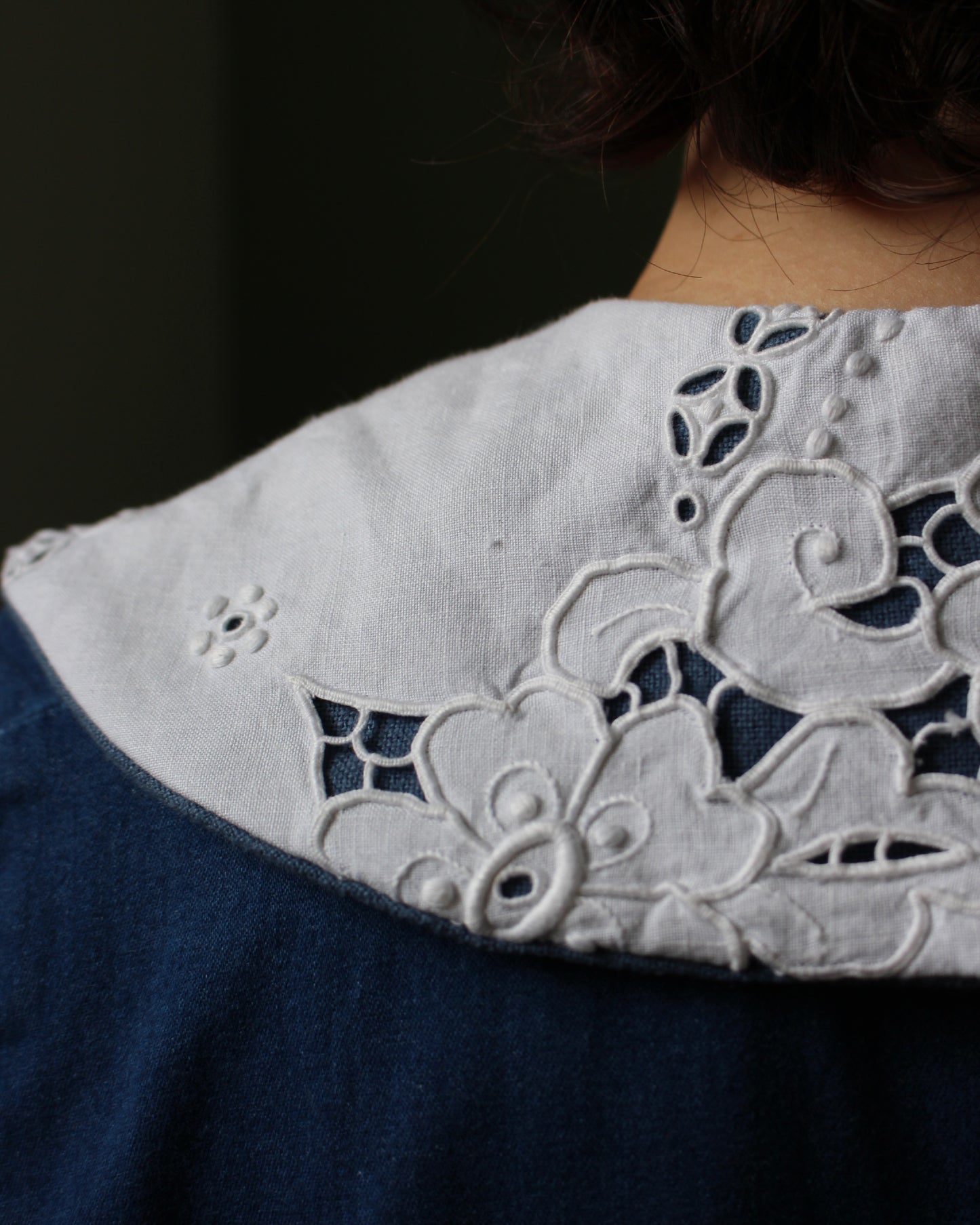 Floral Cloth, Lined Detachable Collar, Blue