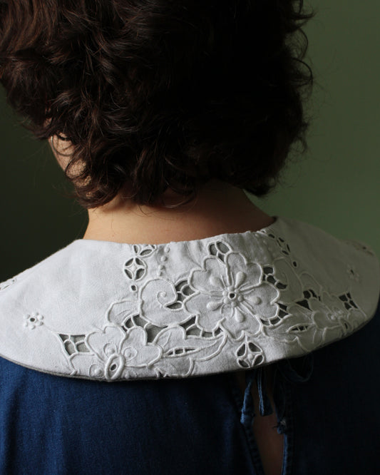 Floral Cloth, Lined Detachable Collar, Gray