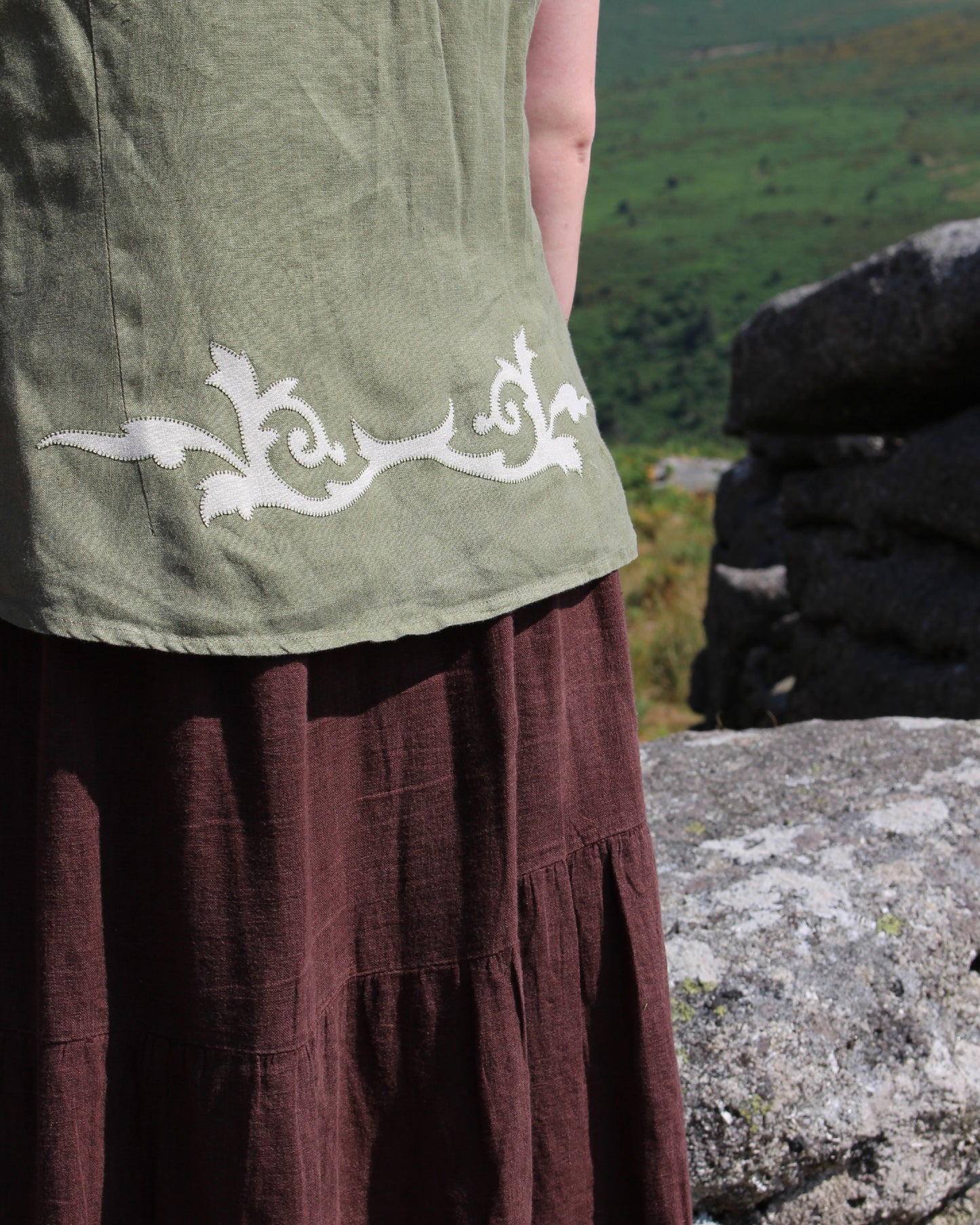 Ornate Spiraling Leafage On Mossy Green Linen Shirt