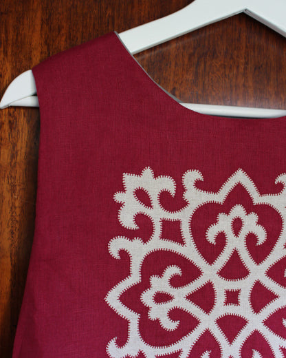 Tudor Tile on Red Linen