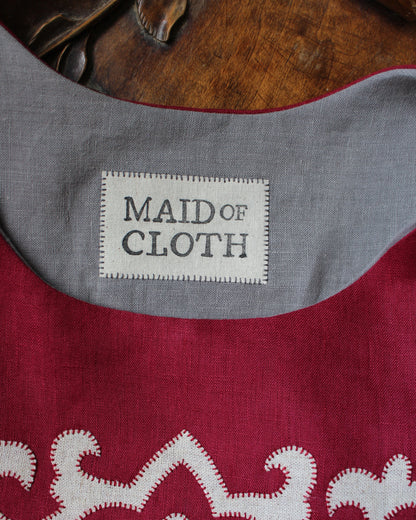 Tudor Tile on Red Linen