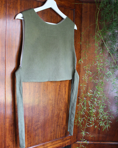 Celtic Ornamental Tile on Moss Green Linen