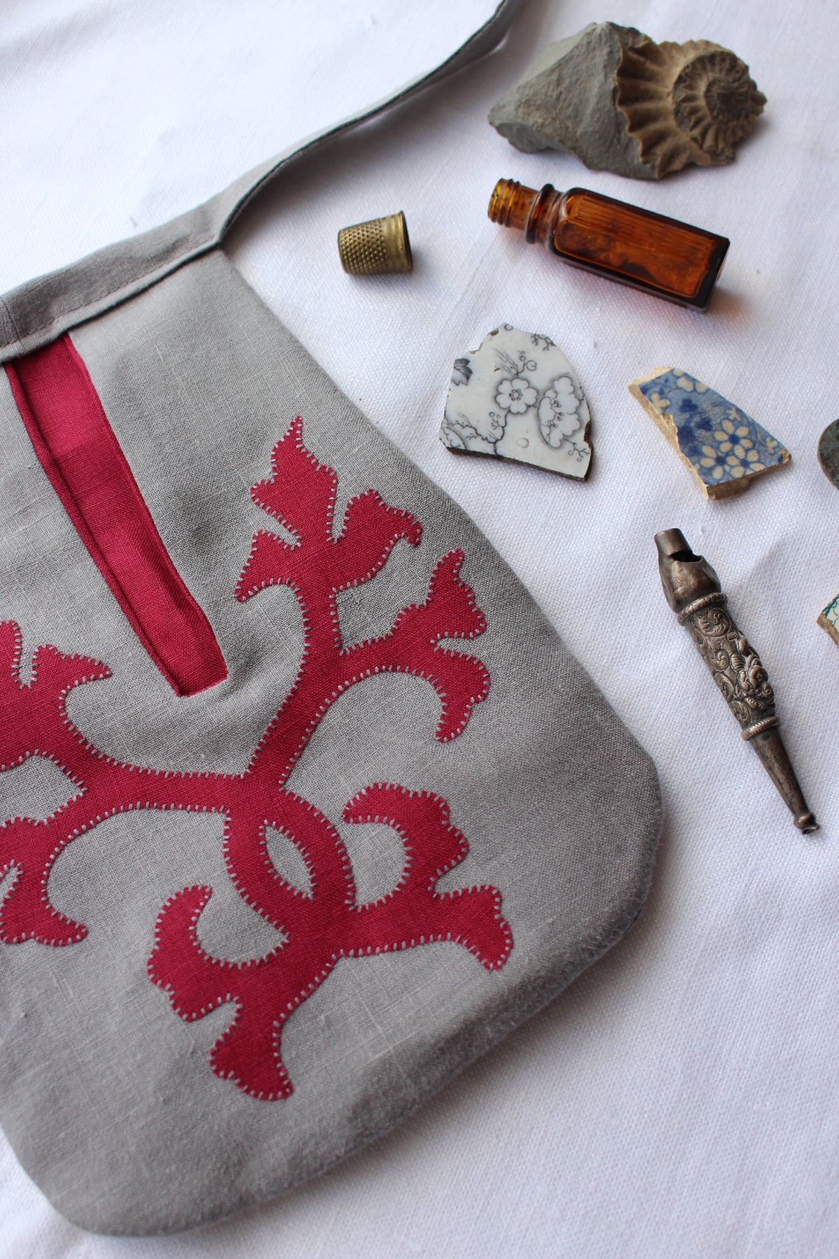 Handmade, Grey Linen Tie on Pocket - Ornate Foliage Appliqué
