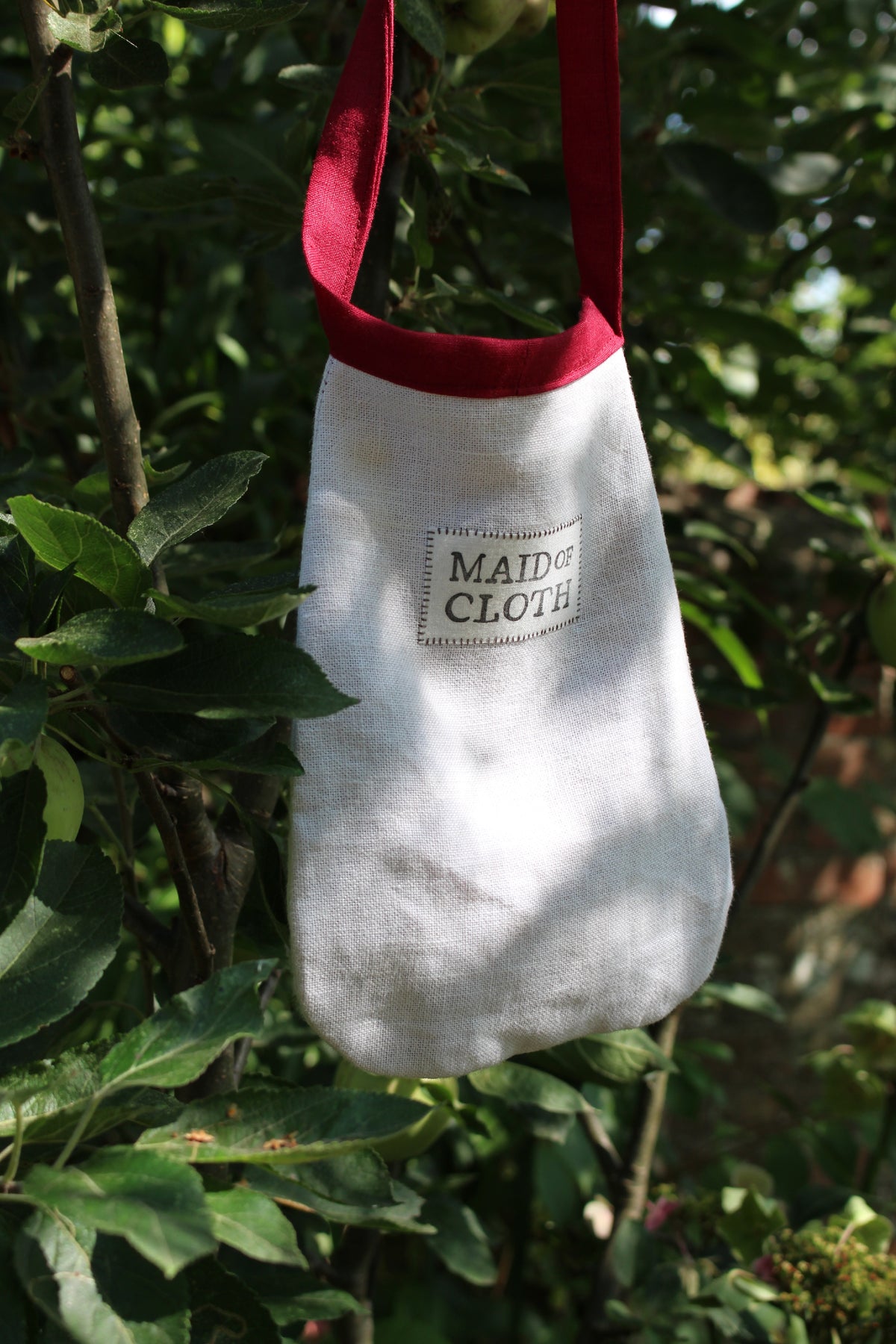 Handmade, White and Red Linen Tie on Pocket - Celtic Heart Appliqué