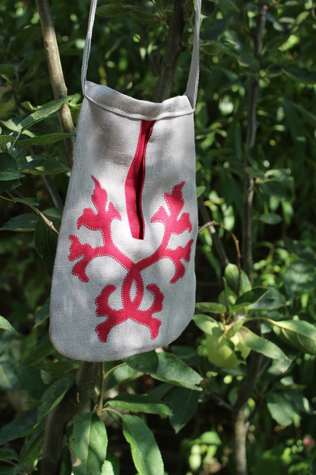 Handmade, Grey Linen Tie on Pocket - Ornate Foliage Appliqué