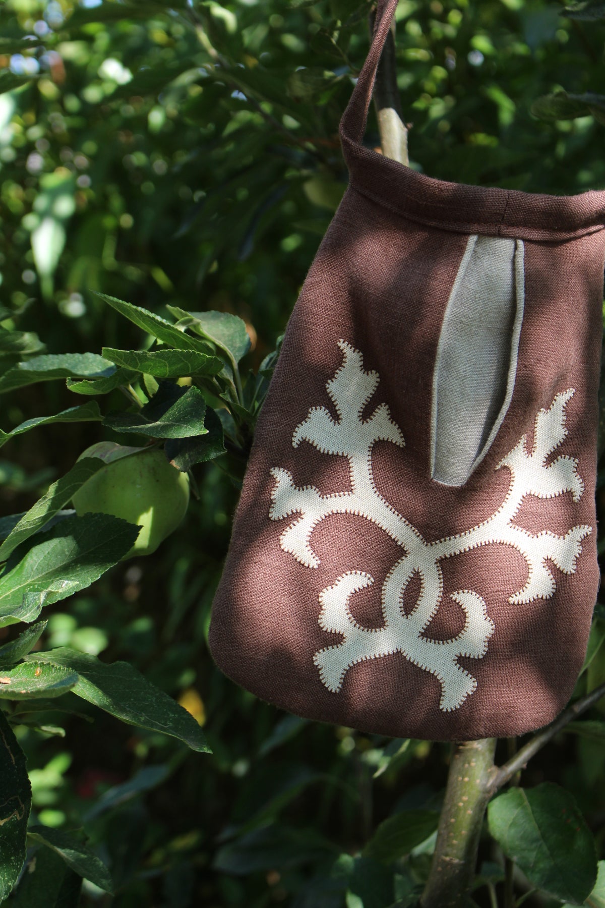 Handmade, Brown Linen Tie on Pocket - Ornate Foliage Appliqué