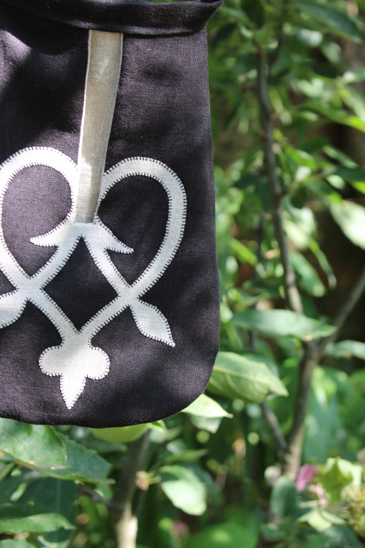 Handmade, Black Linen Tie on Pocket - Celtic Heart Appliqué