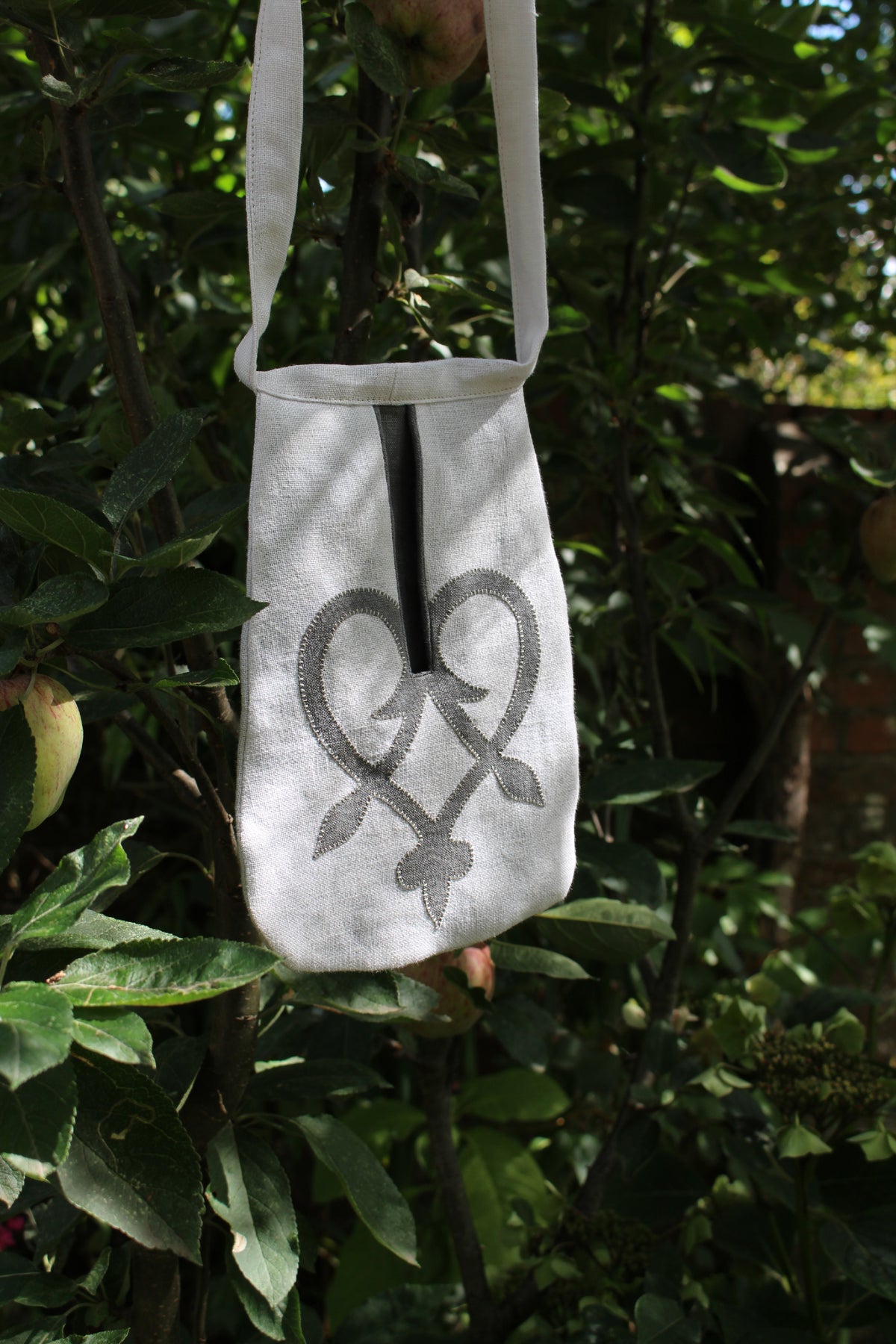 Handmade, Chalk White Linen Tie on Pocket - Grey Celtic Heart Appliqué