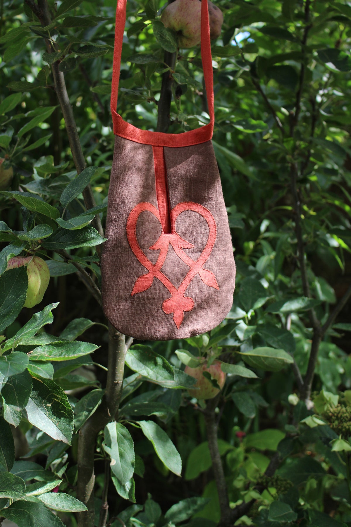 Handmade, Brown Linen Tie on Pocket - Coral Celtic Heart Appliqué
