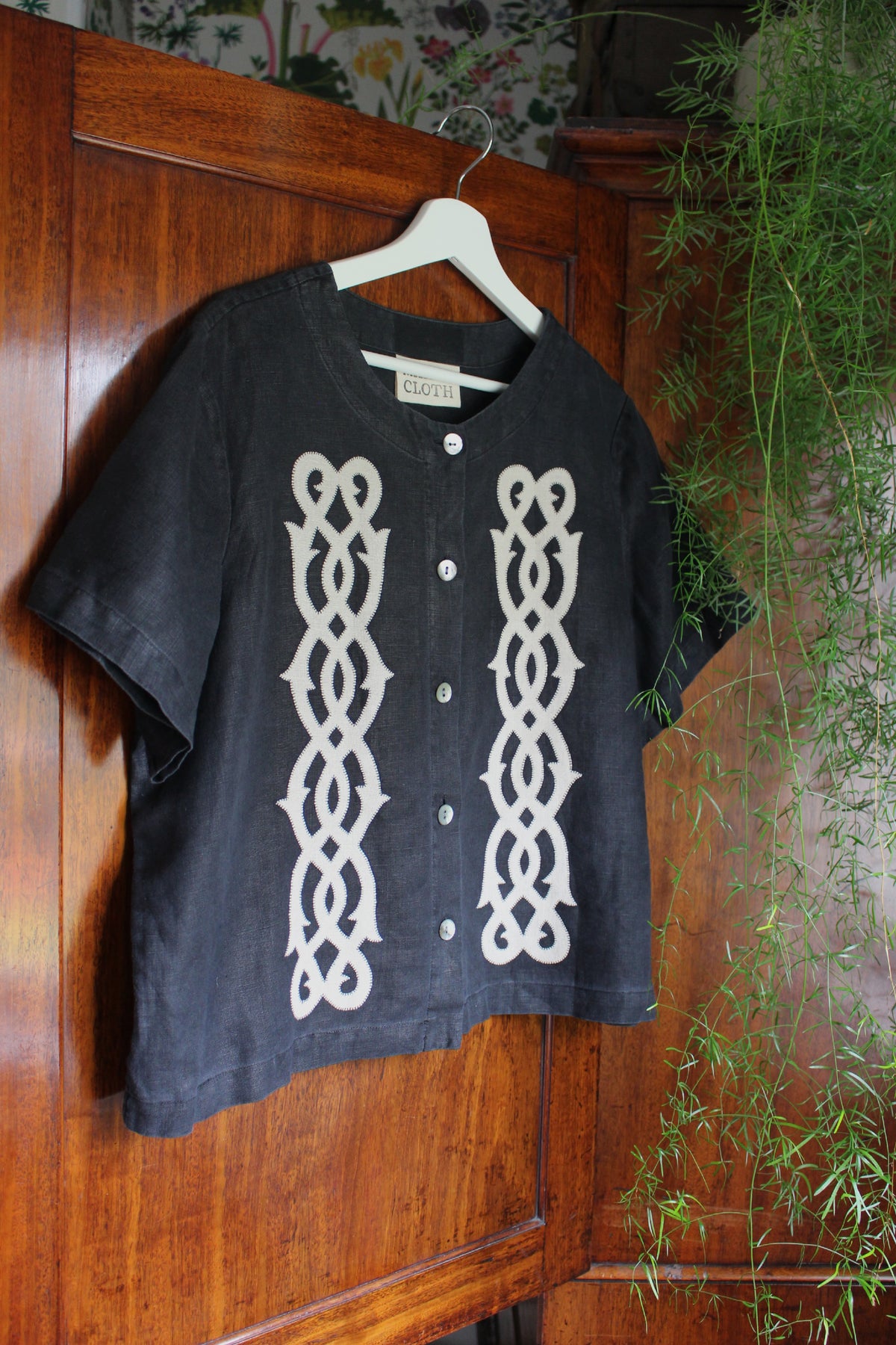 Reworked Black Linen Shacket — Lovers Links Appliqué, UK 16